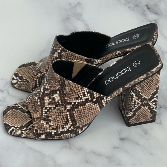 Boohoo Block Heel Mules Sandal Snake Print - Picture 3 of 6